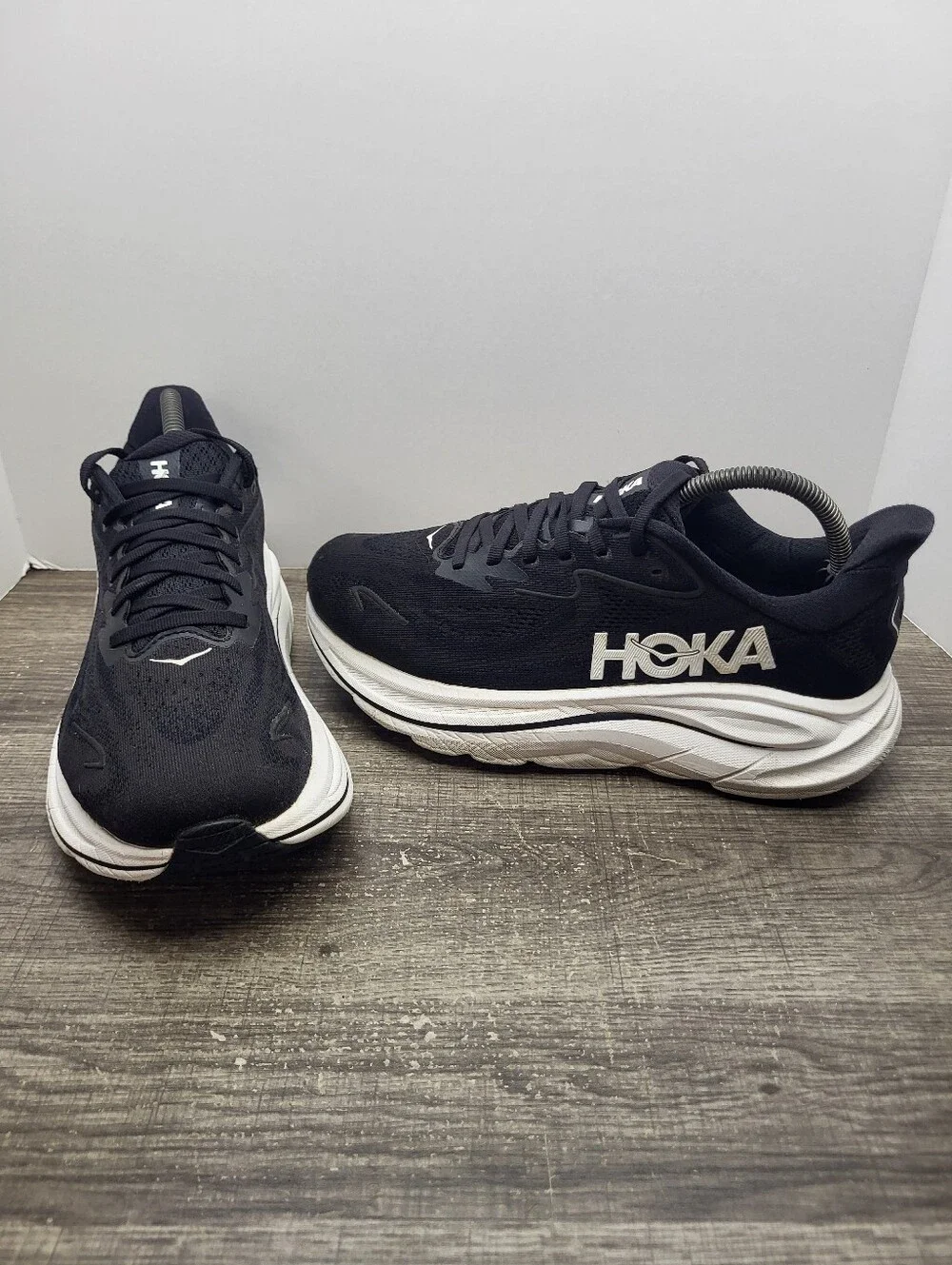 Hoka Clifton 10 Women’s Running Shoes Black White Size 9 EE Extra Wide Comfort